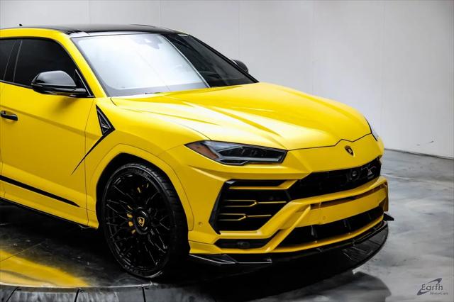 2021 Lamborghini Urus Pearl Capsule