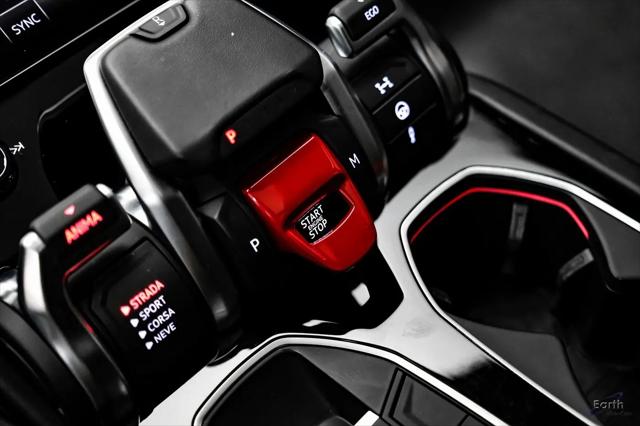 2021 Lamborghini Urus Pearl Capsule