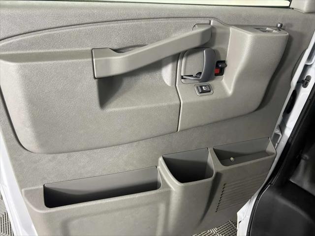 2025 GMC Savana Cargo RWD 2500 Regular Wheelbase Work Van