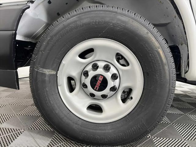 2025 GMC Savana Cargo RWD 2500 Regular Wheelbase Work Van