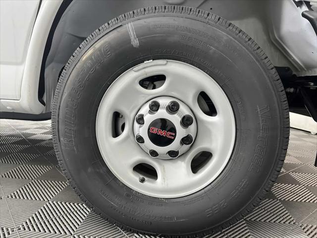 2025 GMC Savana Cargo RWD 2500 Regular Wheelbase Work Van