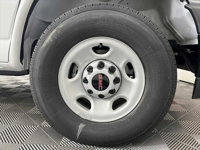 2025 GMC Savana Cargo RWD 2500 Regular Wheelbase Work Van