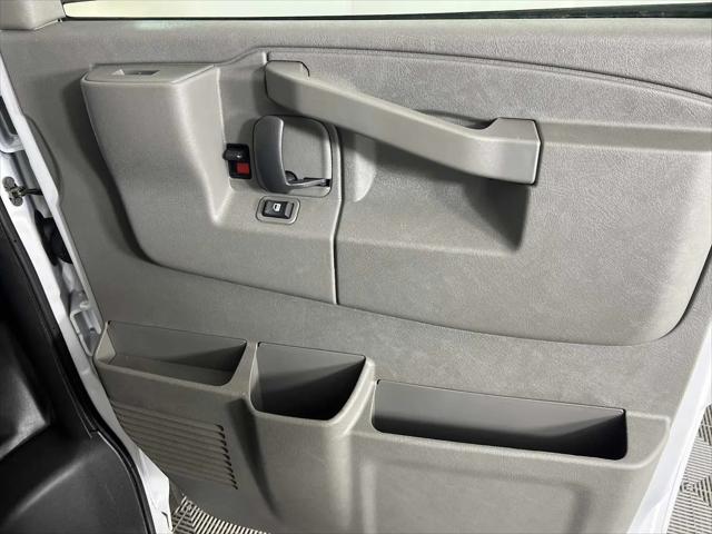 2025 GMC Savana Cargo RWD 2500 Regular Wheelbase Work Van