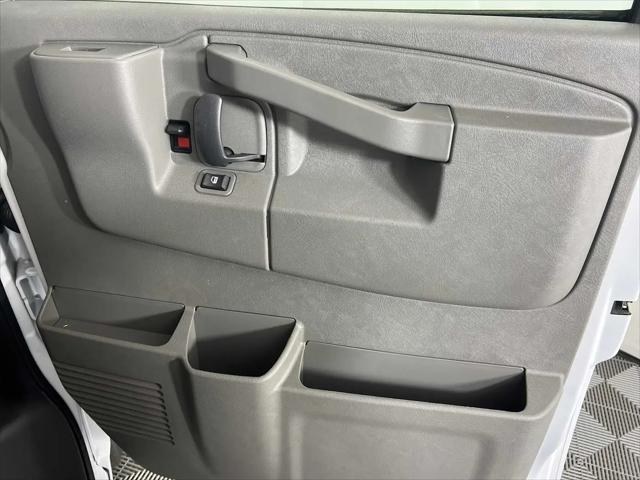 2025 GMC Savana Cargo RWD 2500 Regular Wheelbase Work Van