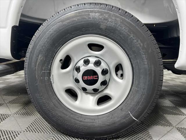 2025 GMC Savana Cargo RWD 2500 Regular Wheelbase Work Van