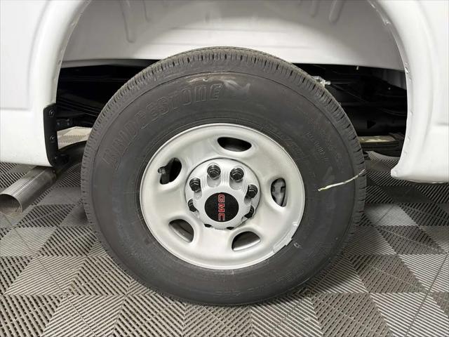 2025 GMC Savana Cargo RWD 2500 Regular Wheelbase Work Van