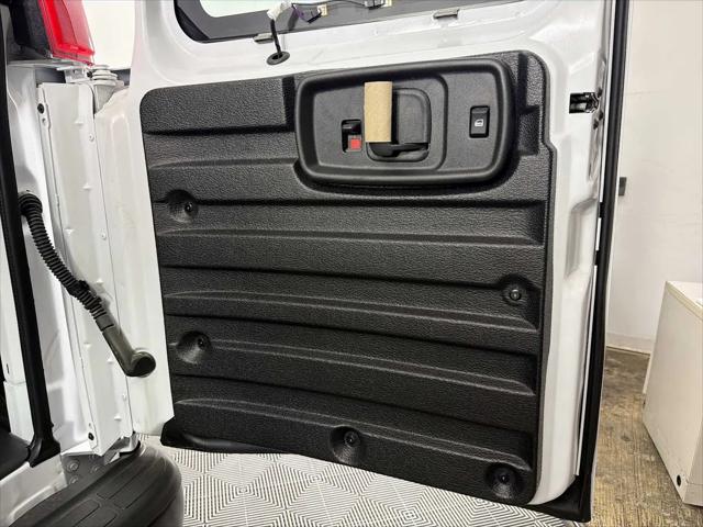 2025 GMC Savana Cargo RWD 2500 Regular Wheelbase Work Van