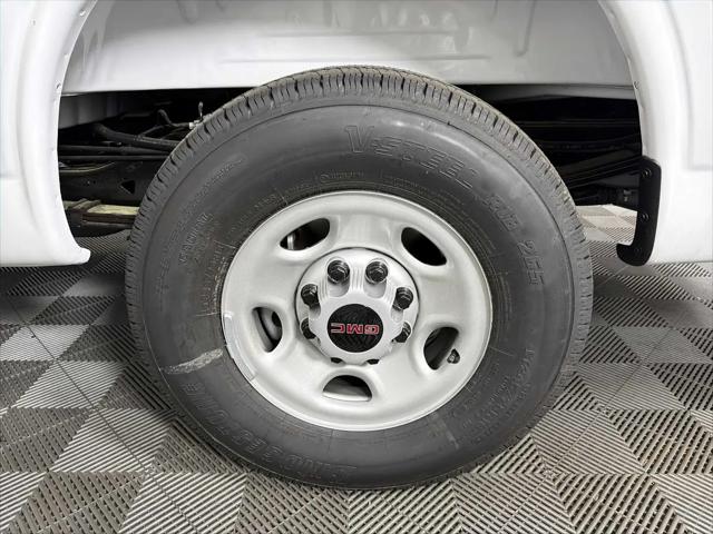 2025 GMC Savana Cargo RWD 2500 Regular Wheelbase Work Van