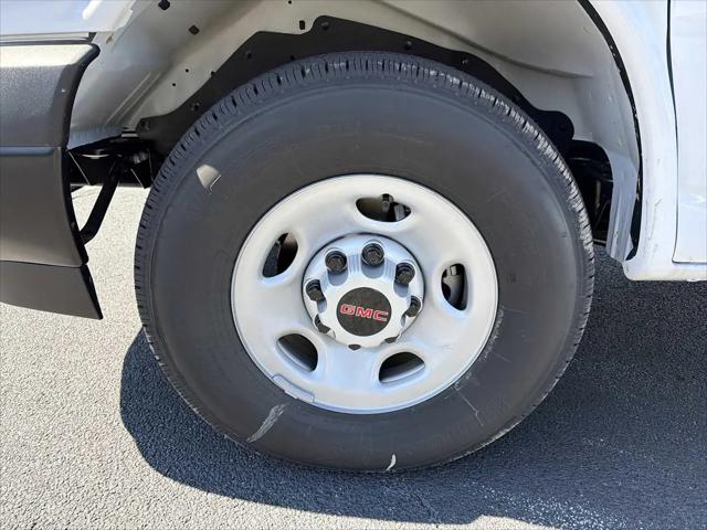 2025 GMC Savana Cargo RWD 2500 Regular Wheelbase Work Van