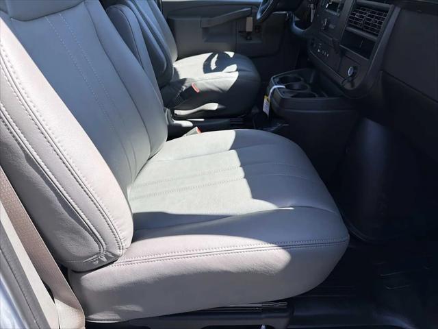 2025 GMC Savana Cargo RWD 2500 Regular Wheelbase Work Van
