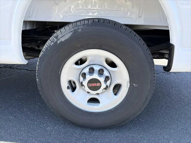 2025 GMC Savana Cargo RWD 2500 Regular Wheelbase Work Van