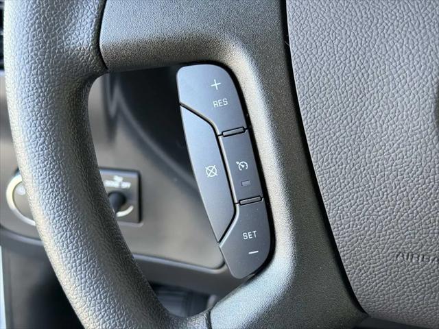 2025 GMC Savana Cargo RWD 2500 Regular Wheelbase Work Van
