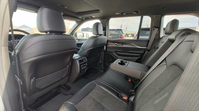 2026 Jeep Grand Cherokee Altitude 4x4
