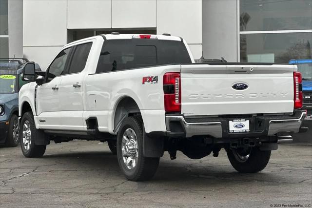 2025 Ford F-350 LARIAT