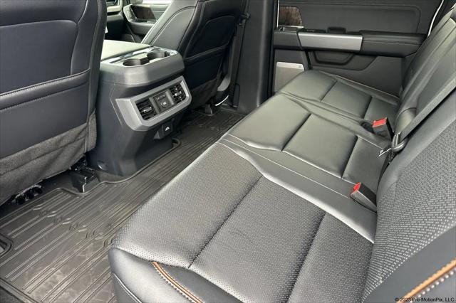 2025 Ford F-350 LARIAT