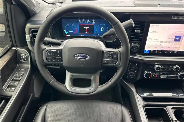 2025 Ford F-350 LARIAT
