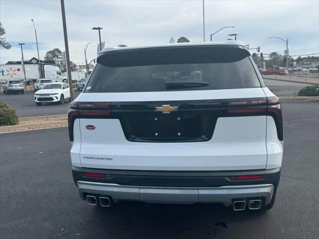 2026 Chevrolet Traverse FWD LT
