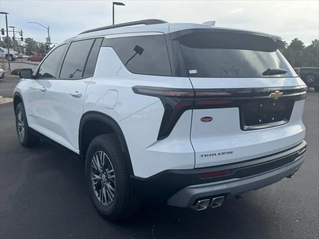 2026 Chevrolet Traverse FWD LT