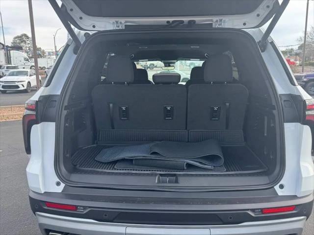 2026 Chevrolet Traverse FWD LT