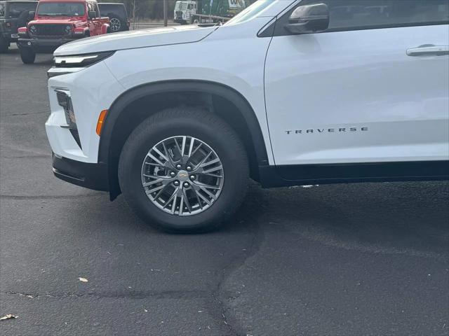 2026 Chevrolet Traverse FWD LT