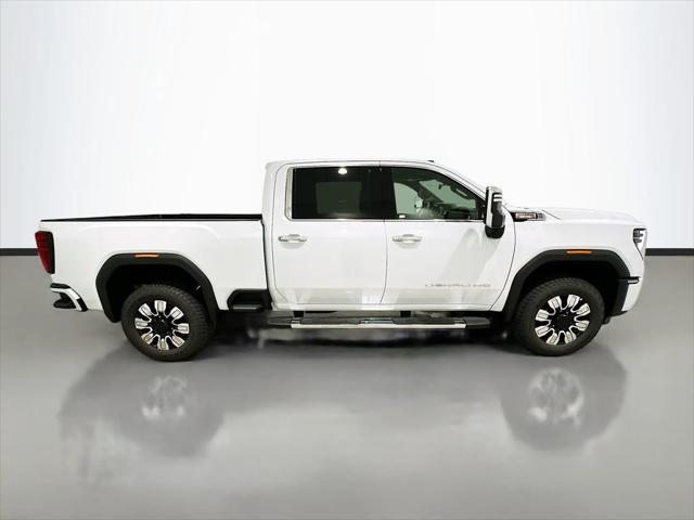 2026 GMC Sierra 2500HD Crew Cab, Standard Bed, Denali, 4WD