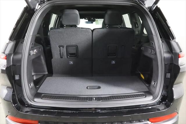 2026 Jeep Grand Cherokee L Altitude 4x2