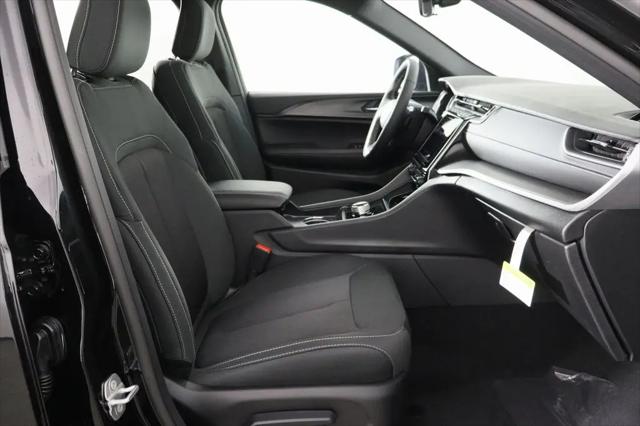 2026 Jeep Grand Cherokee L Altitude 4x2