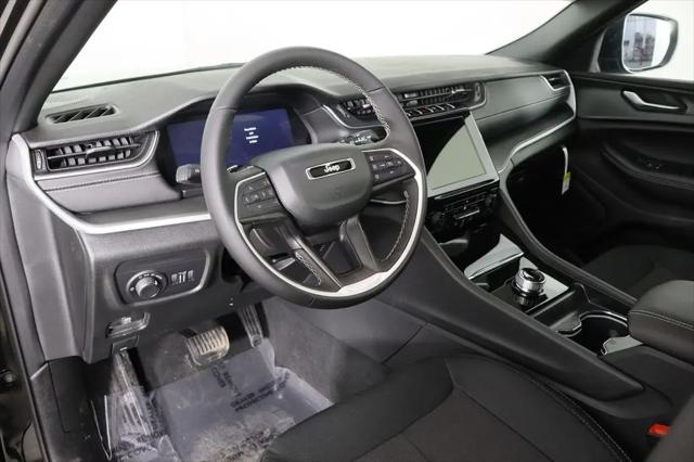 2026 Jeep Grand Cherokee L Altitude 4x2