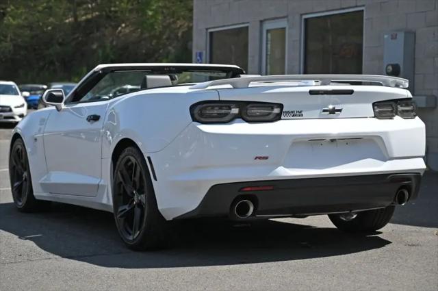 2021 Chevrolet Camaro RWD Convertible 2LT