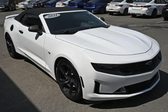 2021 Chevrolet Camaro RWD Convertible 2LT