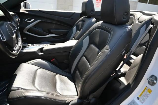 2021 Chevrolet Camaro RWD Convertible 2LT
