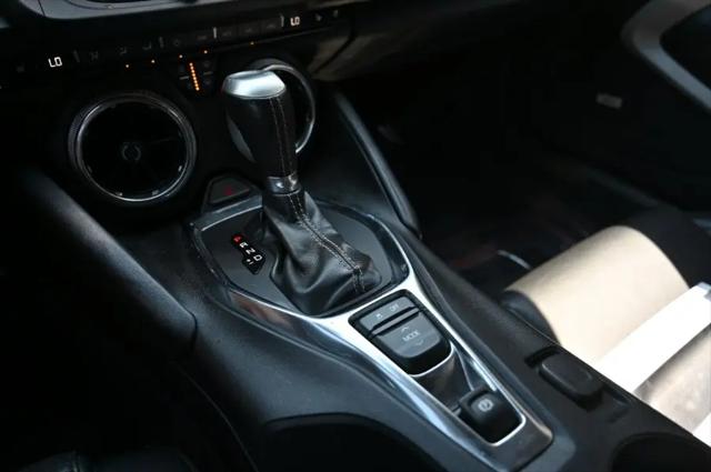 2021 Chevrolet Camaro RWD Convertible 2LT