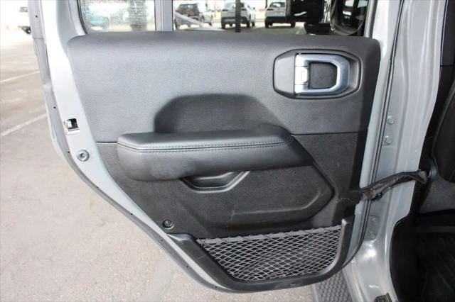 2022 Jeep Wrangler Unlimited Sahara Altitude 4x4