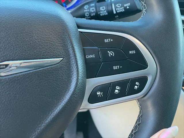 2023 Chrysler Pacifica Hybrid Touring L