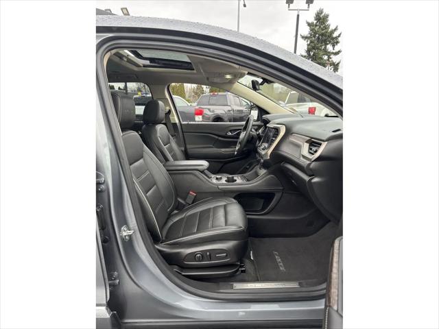 2022 GMC Acadia Denali