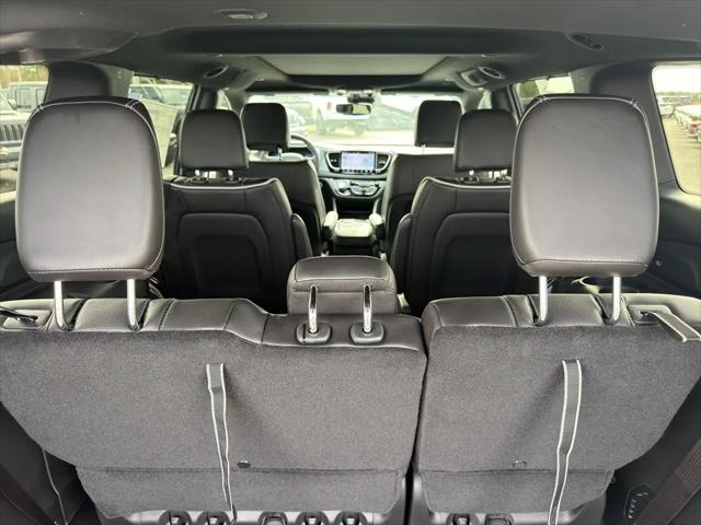 2026 Chrysler Pacifica Limited AWD