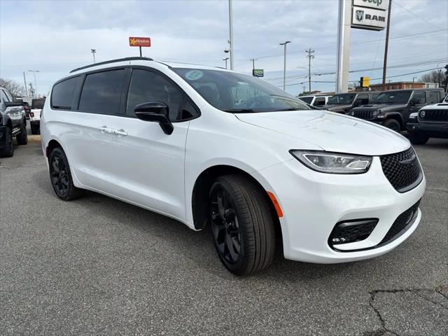 2026 Chrysler Pacifica Limited AWD