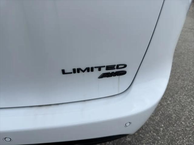 2026 Chrysler Pacifica Limited AWD