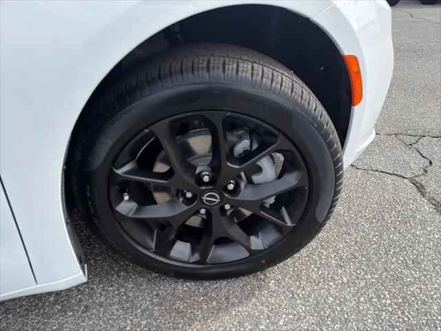 2026 Chrysler Pacifica Limited AWD