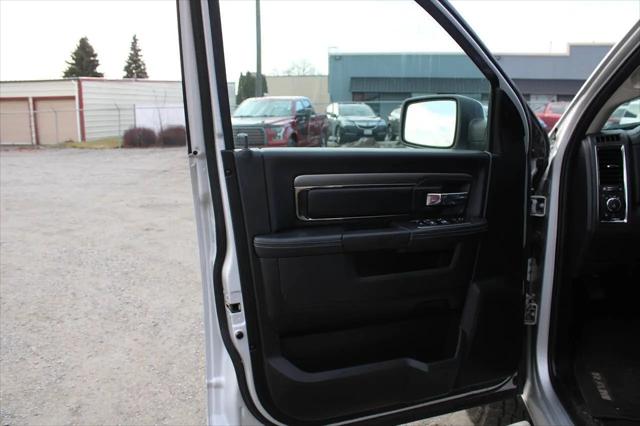 2017 Ram 1500 Night Crew Cab 4x4 6'4" Box