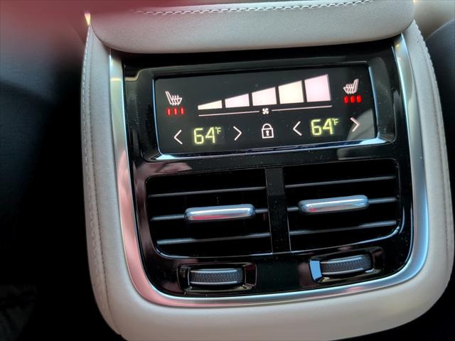 2026 Volvo XC90 Plus, B6 AWD Gas (mild hybrid), Gasoline, Bright, 7 Seats