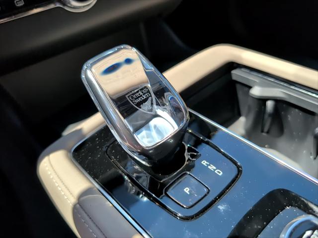 2026 Volvo XC90 Plus, B6 AWD Gas (mild hybrid), Gasoline, Bright, 7 Seats