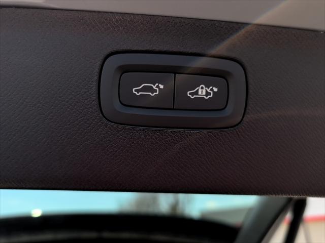 2026 Volvo XC90 Plus, B6 AWD Gas (mild hybrid), Gasoline, Bright, 7 Seats