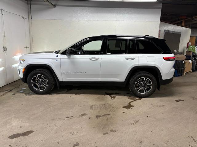 2023 Jeep Grand Cherokee Trailhawk