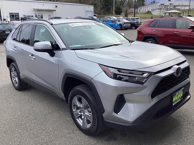 2025 Toyota RAV4 Hybrid XLE