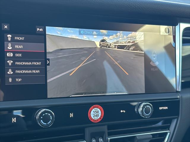 2026 Porsche Macan Unknown