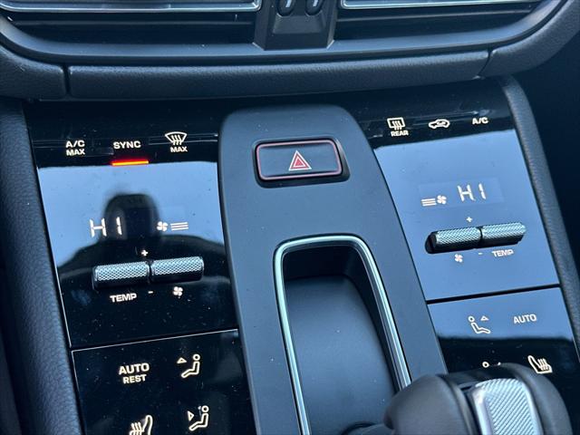 2026 Porsche Macan Unknown