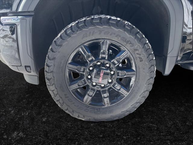 2026 GMC Sierra 2500HD Crew Cab, Standard Bed, AT4, 4WD