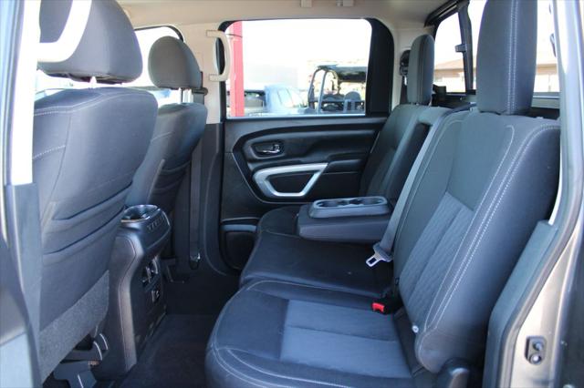 2017 Nissan Titan XD SV Gas