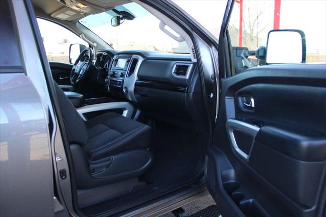 2017 Nissan Titan XD SV Gas